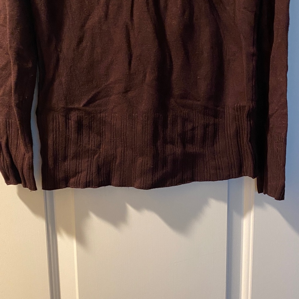 BCBG MaxAzria  DarkChocolateBrown Stretch TurtleneckSweater Excellent Condition - Picture 6 of 12